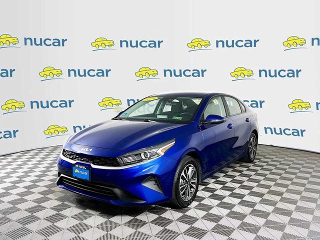 Photo of 2024 Deep Sea Blue Kia Forte