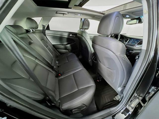 Photo of 2018 Black Noir Pearl Hyundai TUCSON