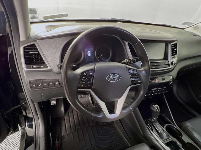 Photo of 2018 Black Noir Pearl Hyundai TUCSON