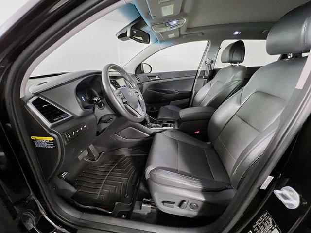 Photo of 2018 Black Noir Pearl Hyundai TUCSON