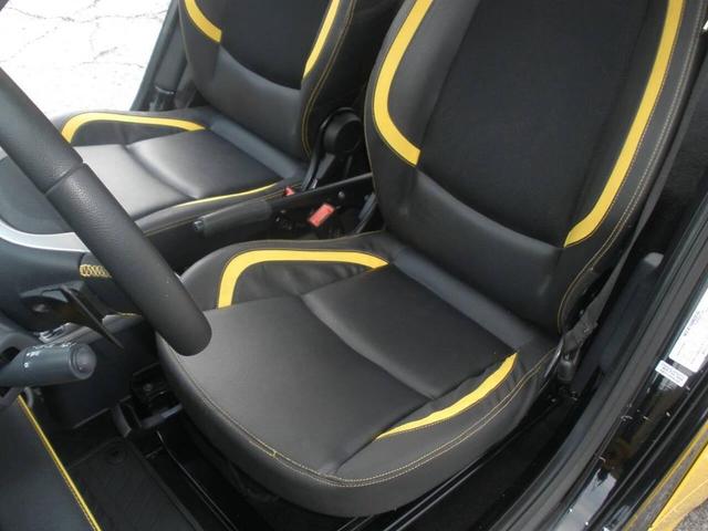 Photo of 2013 Yellow smart ForTwo