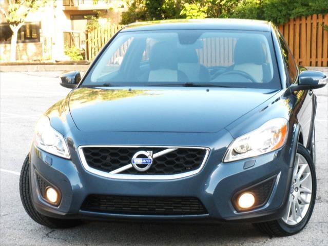 Photo of 2011 Barents Blue Metallic Volvo C30