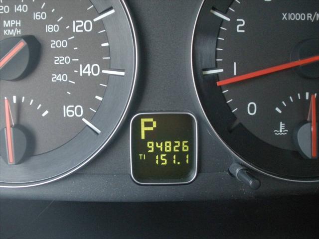 Photo of 2011 Barents Blue Metallic Volvo C30