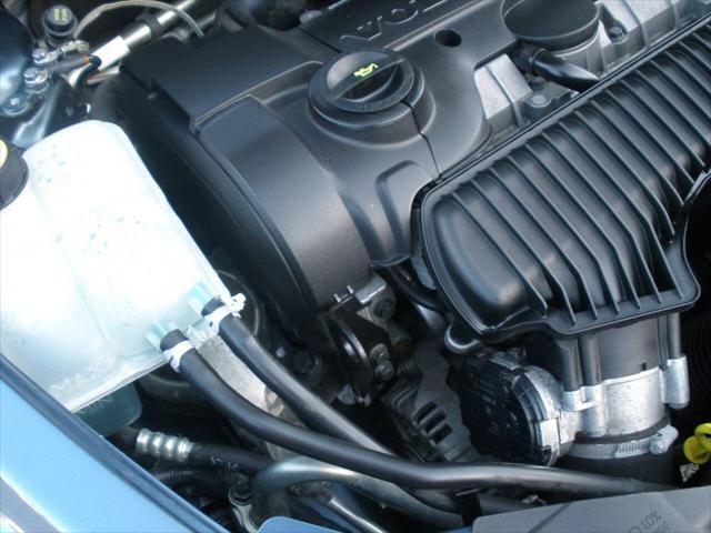 Photo of 2011 Barents Blue Metallic Volvo C30