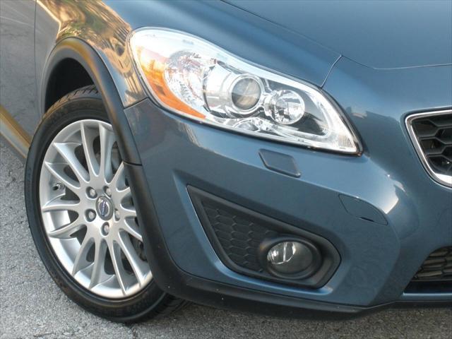 Photo of 2011 Barents Blue Metallic Volvo C30