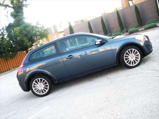Photo of 2011 Barents Blue Metallic Volvo C30