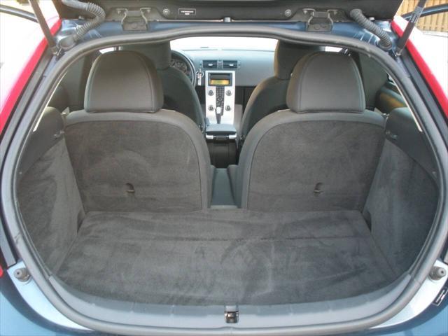 Photo of 2011 Barents Blue Metallic Volvo C30