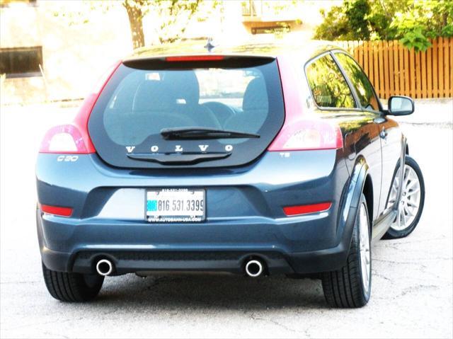Photo of 2011 Barents Blue Metallic Volvo C30