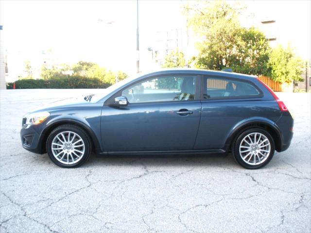 Photo of 2011 Barents Blue Metallic Volvo C30