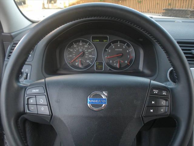 Photo of 2011 Barents Blue Metallic Volvo C30