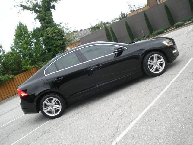 Photo of 2015 Black Volvo S60