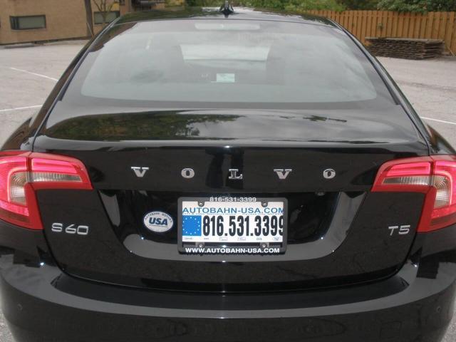 Photo of 2015 Black Volvo S60