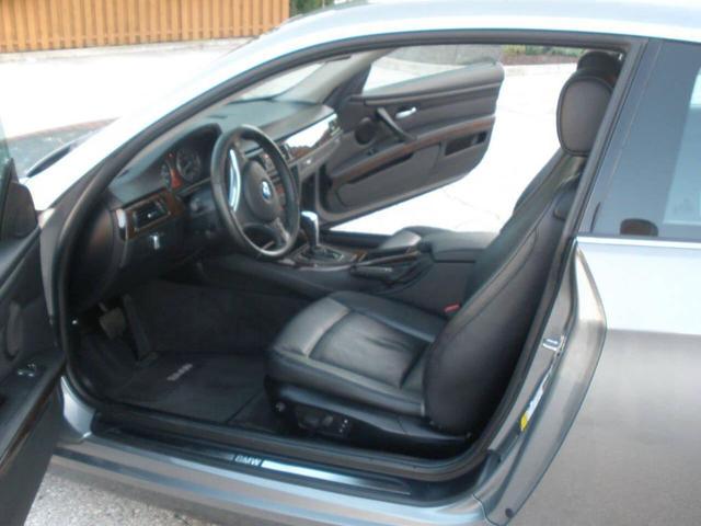 Photo of 2011 Space Gray Metallic BMW 328