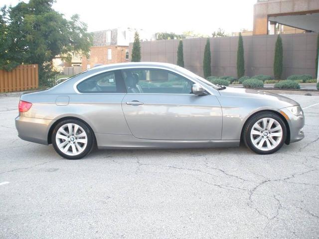 Photo of 2011 Space Gray Metallic BMW 328