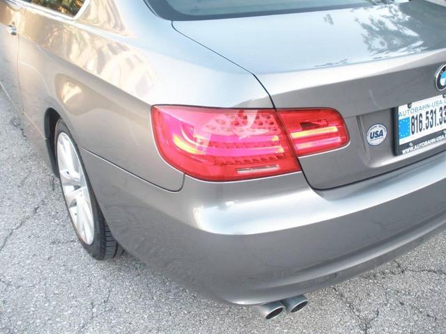 Photo of 2011 Space Gray Metallic BMW 328