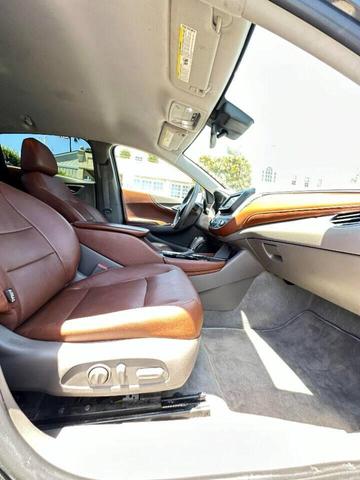 Photo of 2017 Pewter Chevrolet Malibu