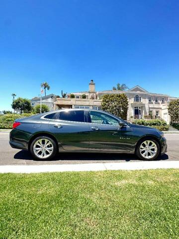 Photo of 2017 Pewter Chevrolet Malibu