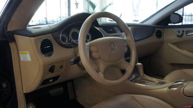 Photo of 2006 Capri Blue Metallic Mercedes-Benz CLS-Class