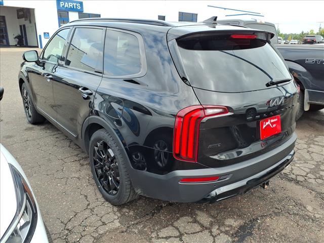 Photo of 2022 Ebony Black Kia Telluride