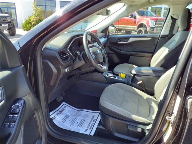 Photo of 2022 Agate Black Metallic Ford Escape