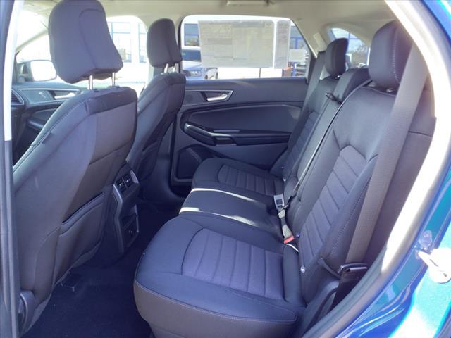 Photo of 2024 Atlas Blue Ford Edge