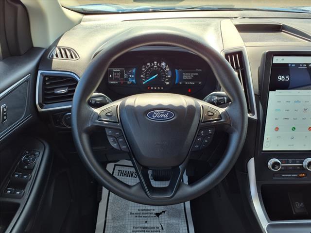 Photo of 2024 Atlas Blue Ford Edge