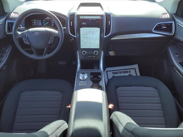 Photo of 2024 Atlas Blue Ford Edge