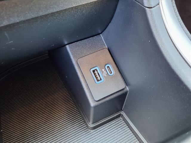 Photo of 2024 Atlas Blue Ford Edge