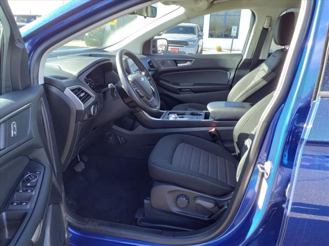 Photo of 2024 Atlas Blue Ford Edge