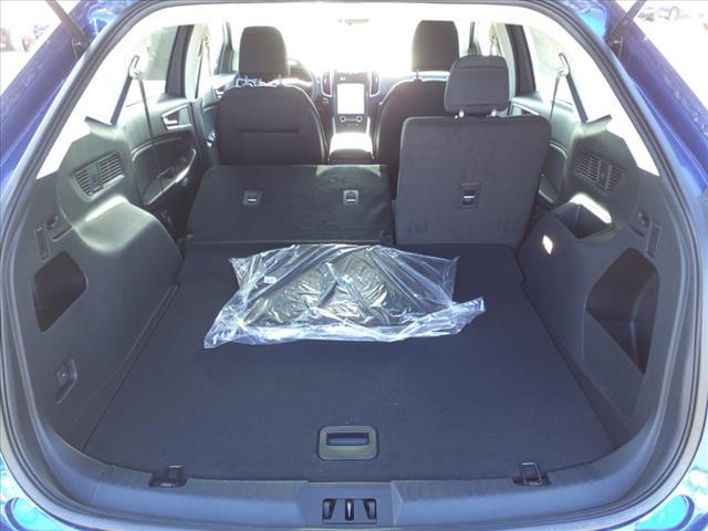 Photo of 2024 Atlas Blue Ford Edge
