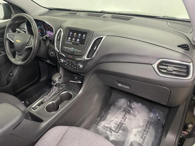 Photo of 2022 Mosaic Black Metallic Chevrolet Equinox