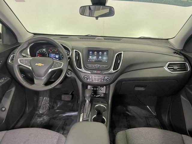 Photo of 2022 Mosaic Black Metallic Chevrolet Equinox