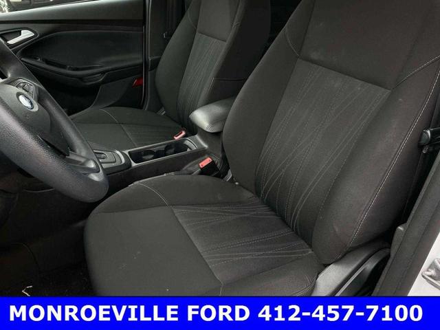 Photo of 2016 Oxford White Ford Focus