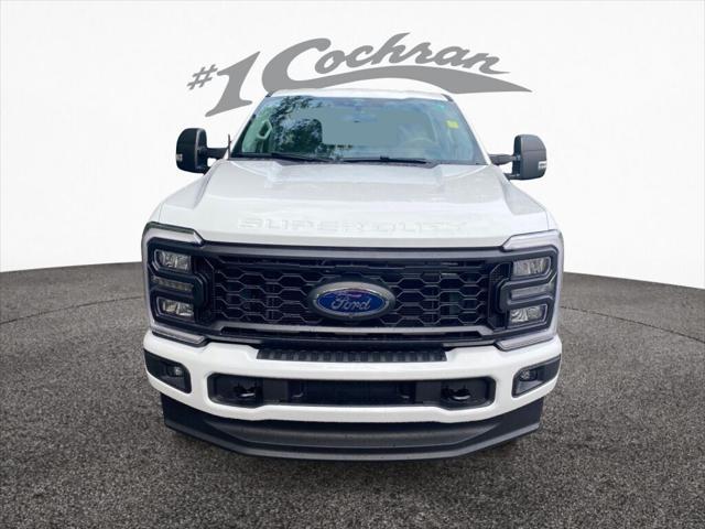 Photo of 2025 Oxford White Ford F-350