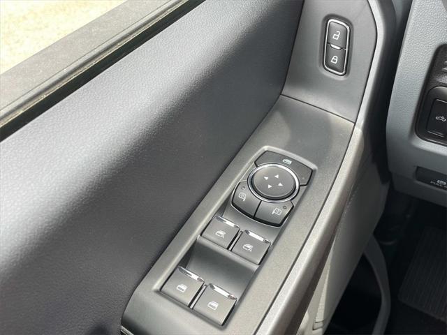 Photo of 2025 Oxford White Ford F-350