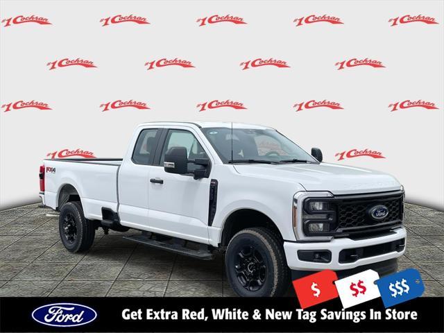 Photo of 2025 Oxford White Ford F-350