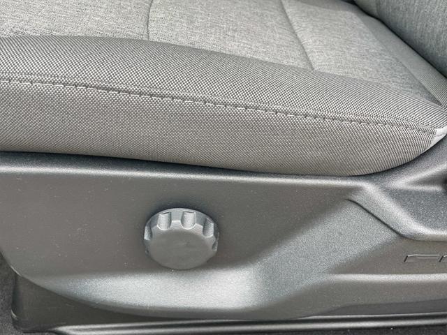 Photo of 2025 Oxford White Ford F-350