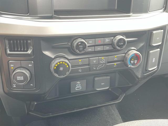 Photo of 2025 Oxford White Ford F-350