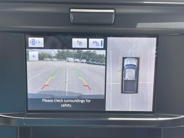 Photo of 2025 Oxford White Ford F-350