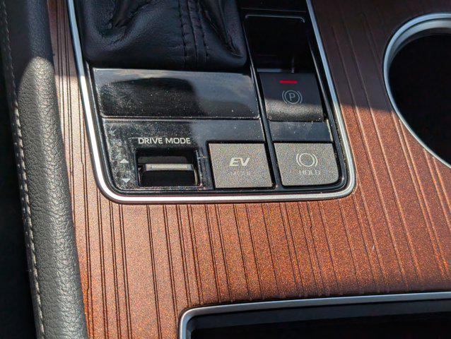 Photo of 2021 Midnight Black Metallic Toyota Sienna