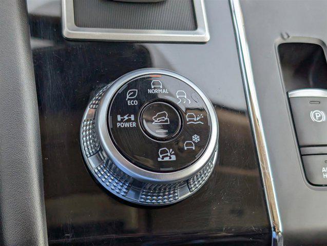 Photo of 2023 Diamond White Mitsubishi Outlander PHEV