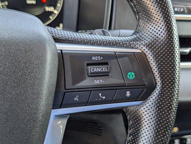 Photo of 2023 Diamond White Mitsubishi Outlander PHEV