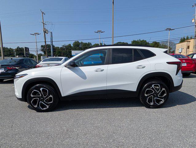 Photo of 2024 Summit White Chevrolet Trax