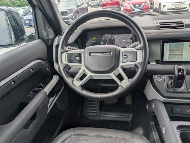 Photo of 2023 Hakuba Silver Metallic Land Rover Defender