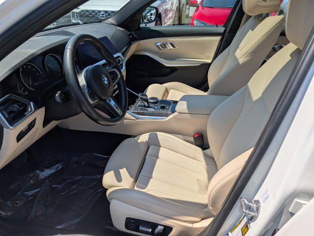 Photo of 2020 Alpine White BMW 330