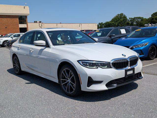 Photo of 2020 Alpine White BMW 330