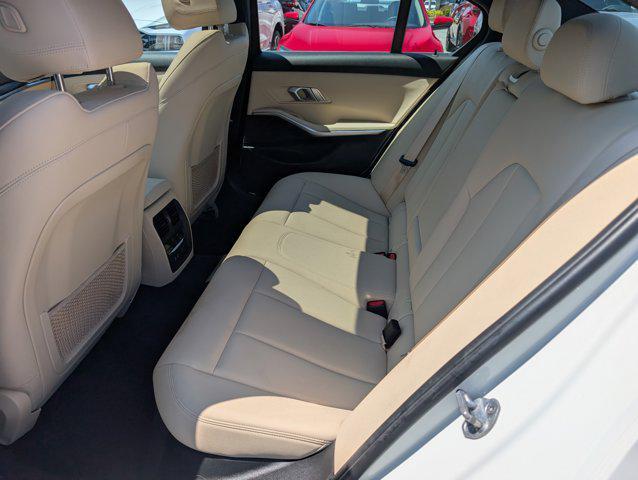 Photo of 2020 Alpine White BMW 330