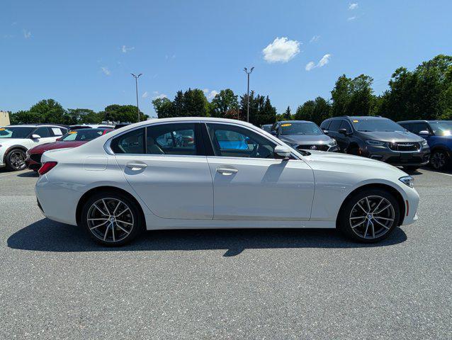 Photo of 2020 Alpine White BMW 330