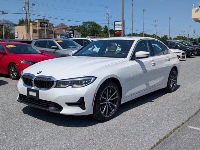 Photo of 2020 Alpine White BMW 330