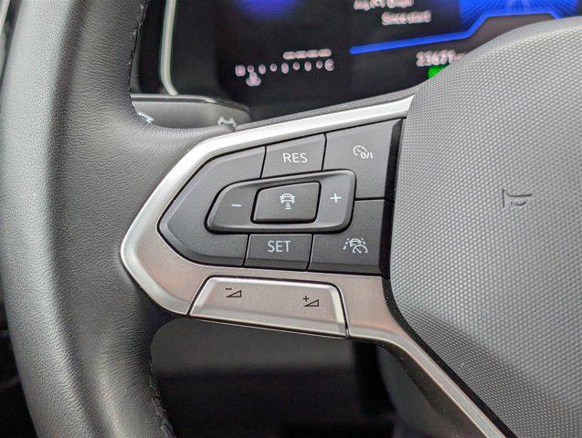 Photo of 2024 Deep Black Pearl Volkswagen Jetta